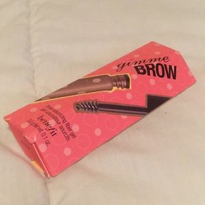 Benefit “gimme brow”